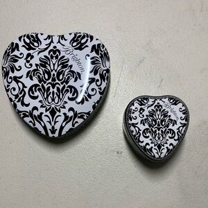 Brighton Heart Shaped Jewelry Black & White Tins             3025